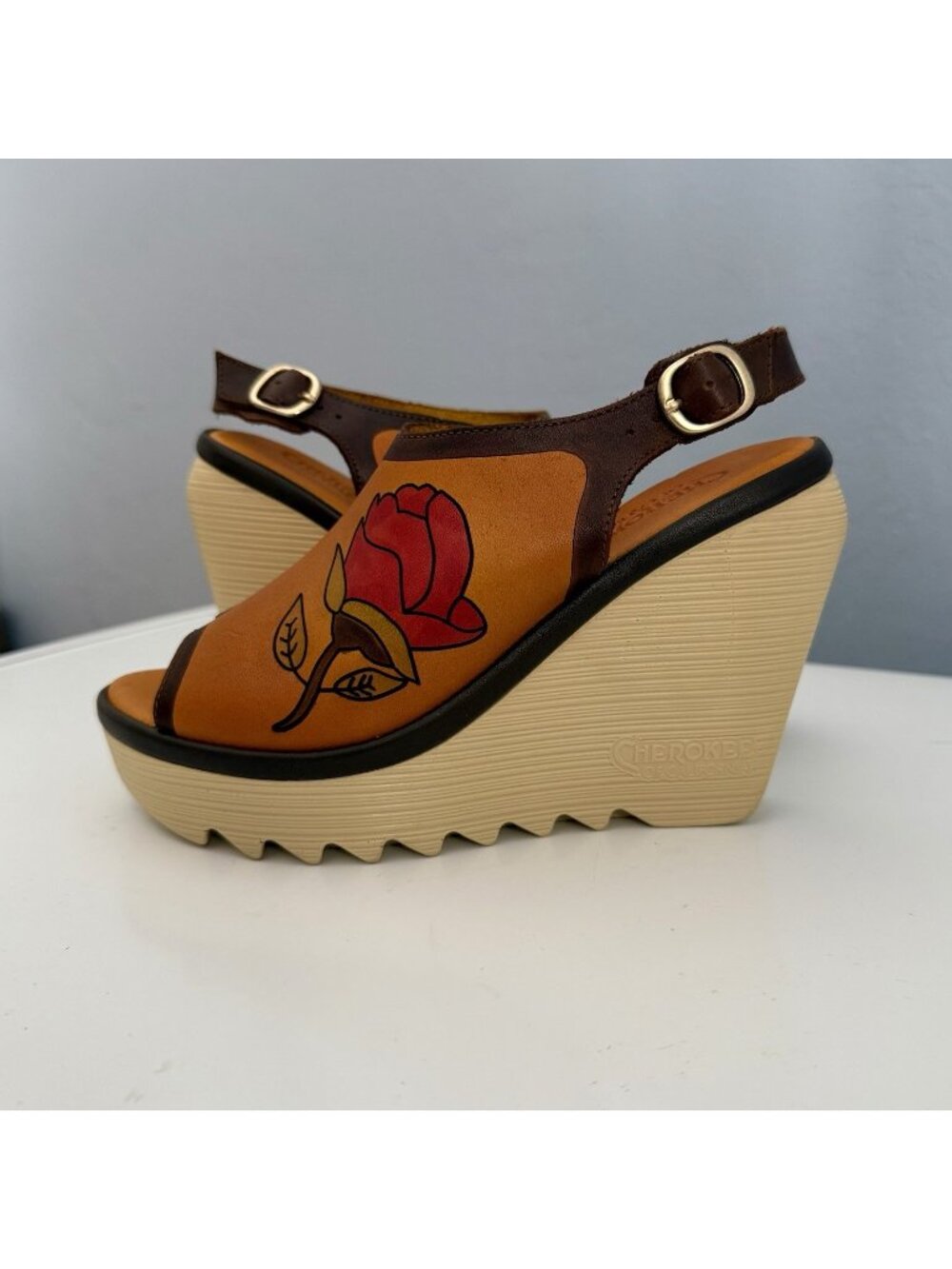 Cherokee of California Gabrielle Wedge High Beep Hand Painted Rose 36